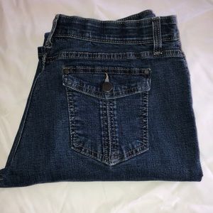 Lee comfort waist band, bootcut.